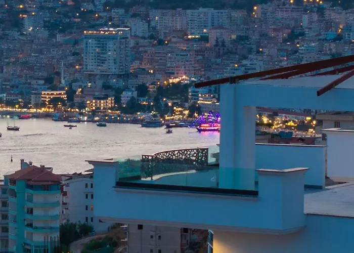 Hotel Arrei 4*