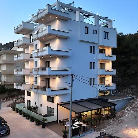 Arrei Hotel 4*