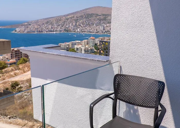 Hotel Arrei 4*